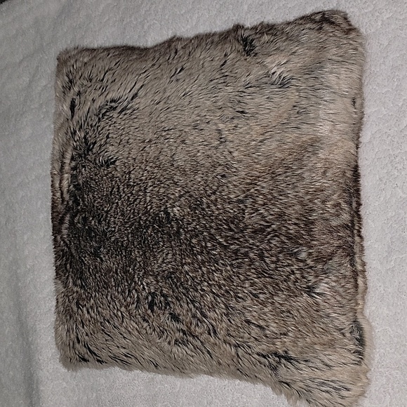 Biltmore thow pillows NWOT - Picture 2 of 3